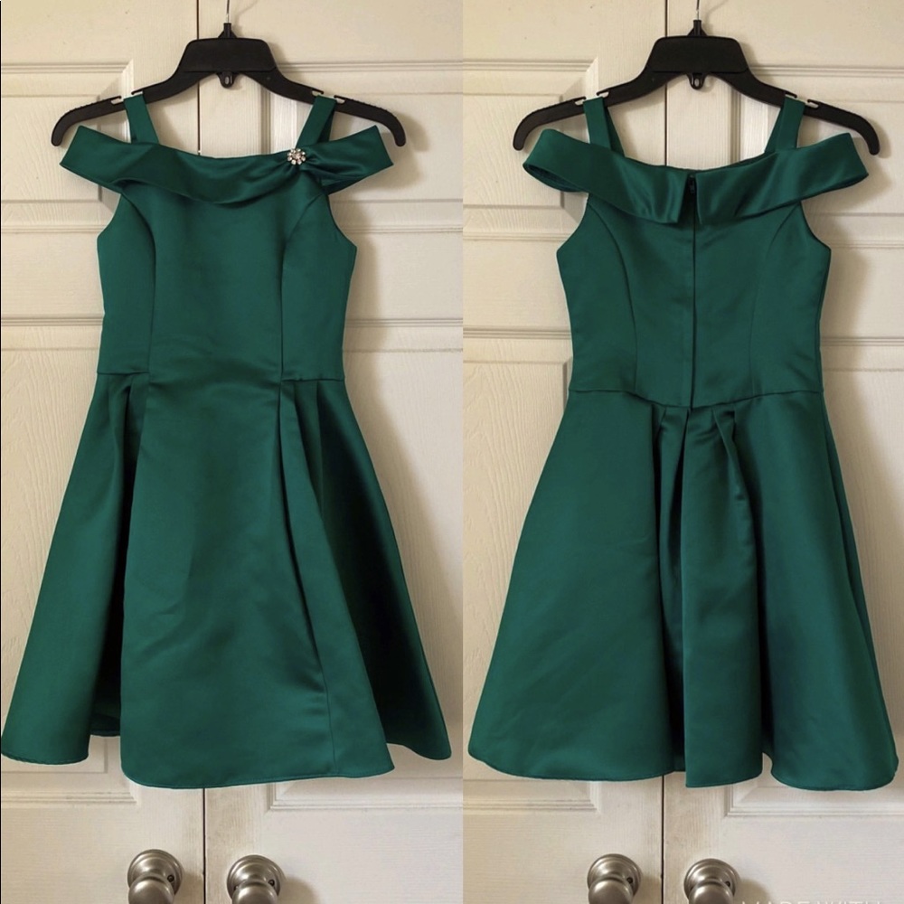 Jessica McClintock emerald green satin silver rhinestone pageant interview